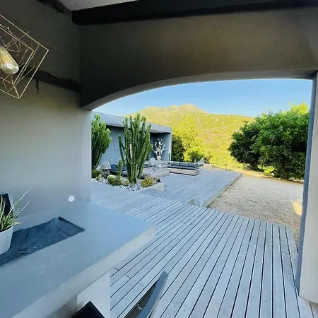 Villa Paradis de 4 villas T2 à Capo Di Feno à seulement 800 mètres de la plage *