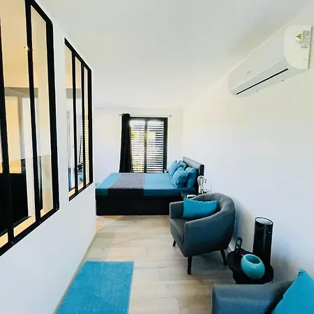 Paradis de 4 villas T2 à Capo Di Feno à seulement 800 mètres de la plage Villa