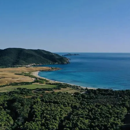 Paradis de 4 villas T2 à Capo Di Feno à seulement 800 mètres de la plage Villa